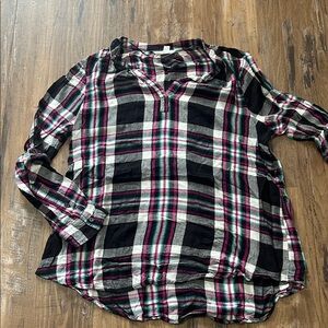 Women’s Medium Time and Tru Plaid Long Sleeve